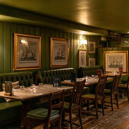 The Anchor Inn Lower Froyle Экстерьер фото