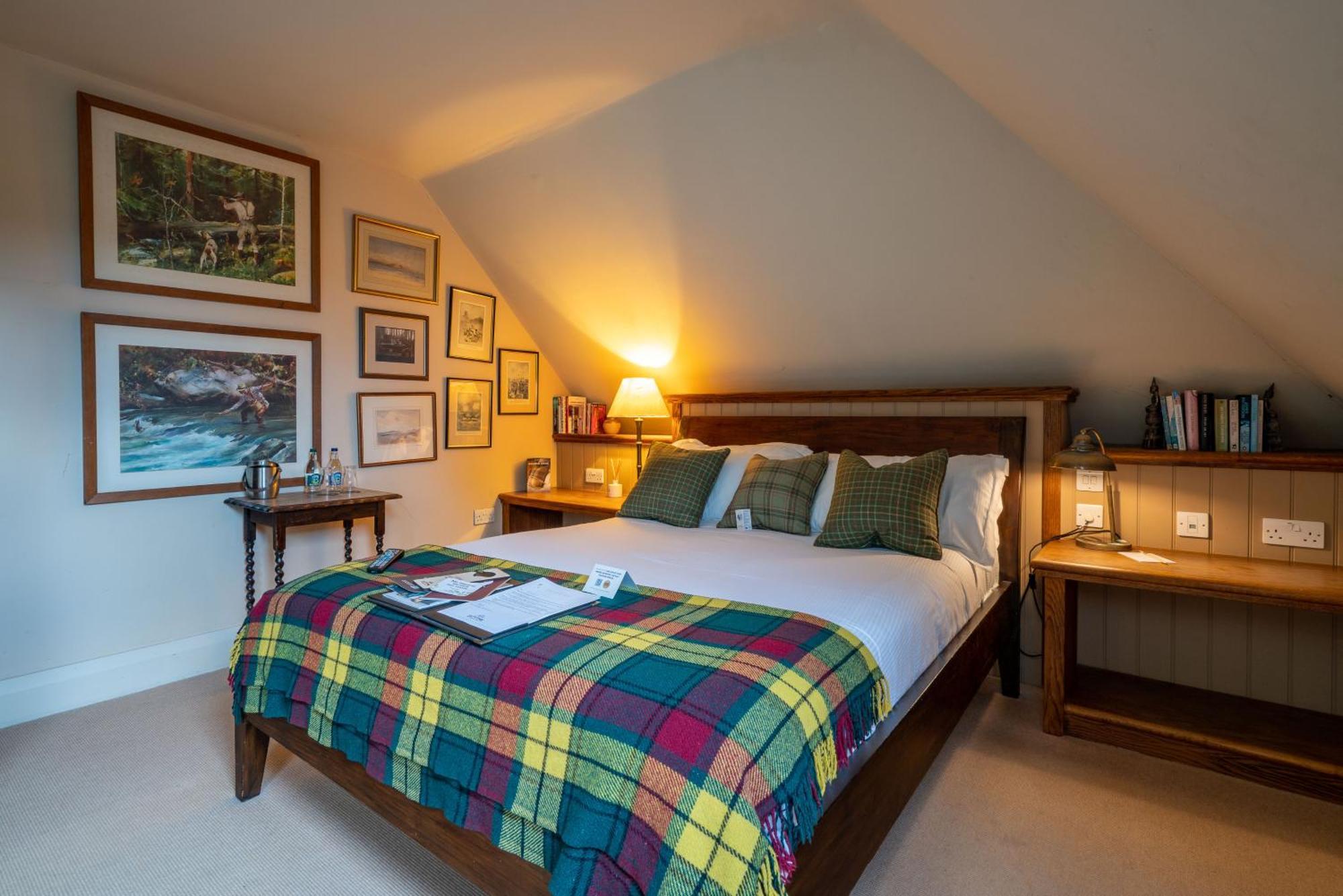 The Anchor Inn Lower Froyle Экстерьер фото