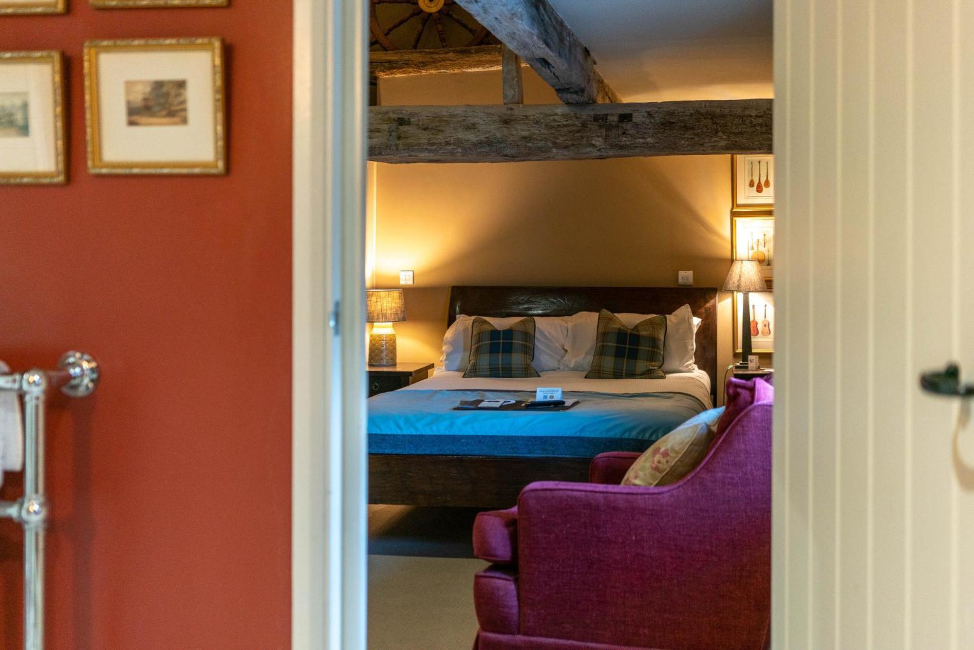 The Anchor Inn Lower Froyle Экстерьер фото
