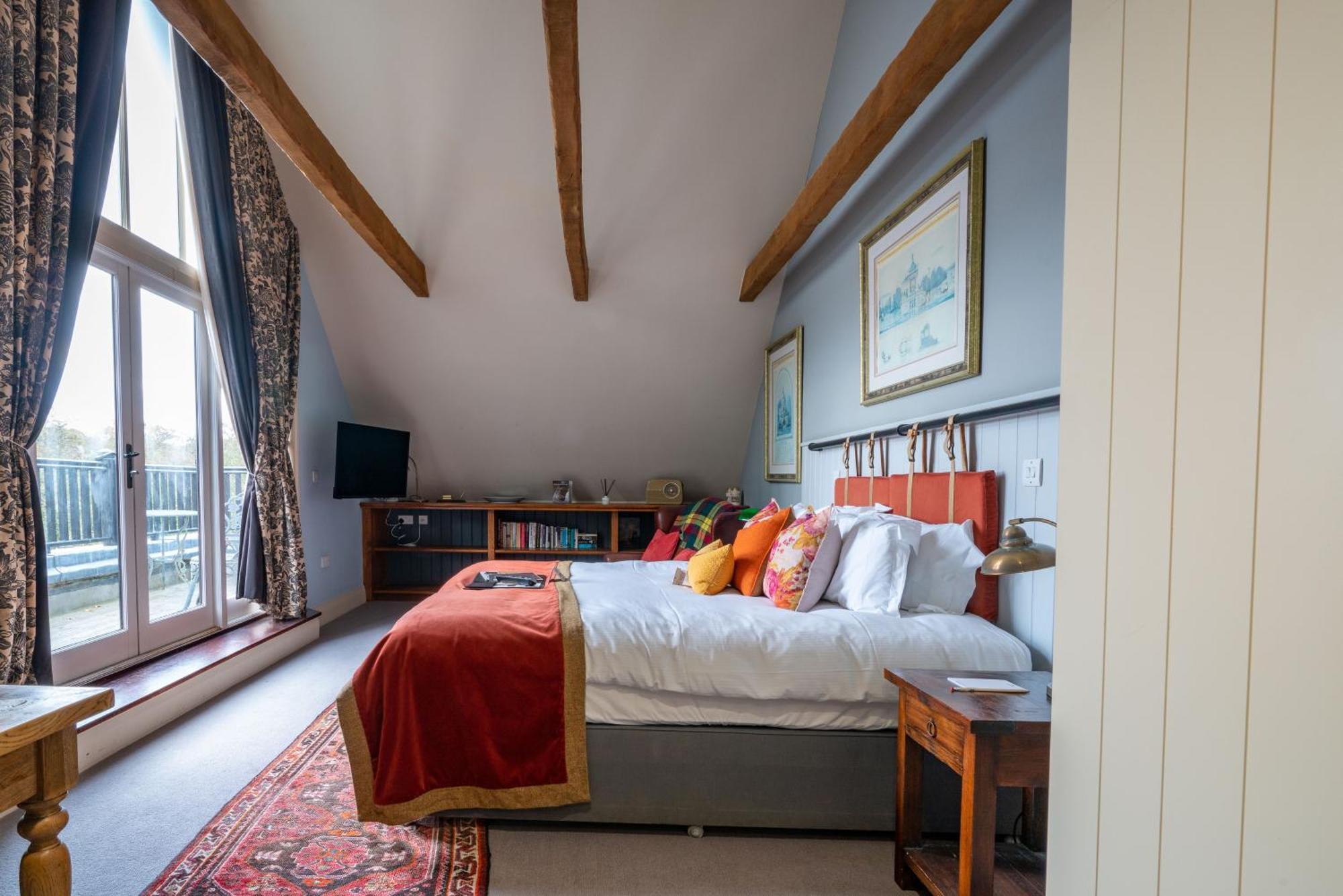 The Anchor Inn Lower Froyle Экстерьер фото