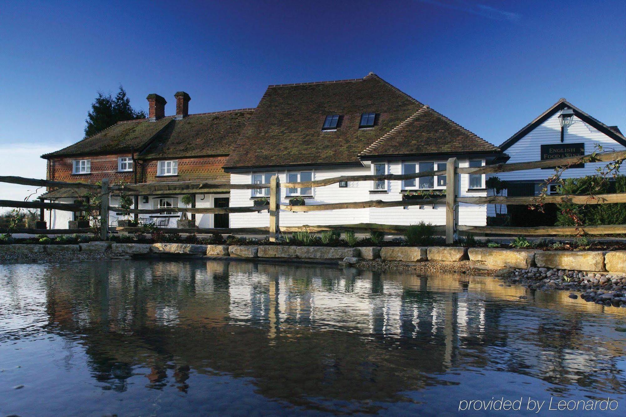 The Anchor Inn Lower Froyle Экстерьер фото